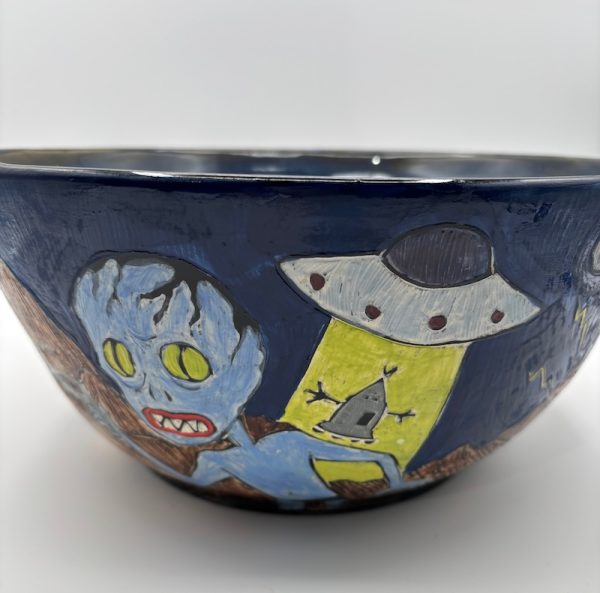 Robots vs Aliens Halloween Candy Bowl - Image 2