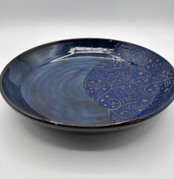 Dark Blue Day Dream Sgraffito Platter - Image 2