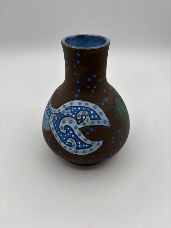 Small Whale Vase - Image 5